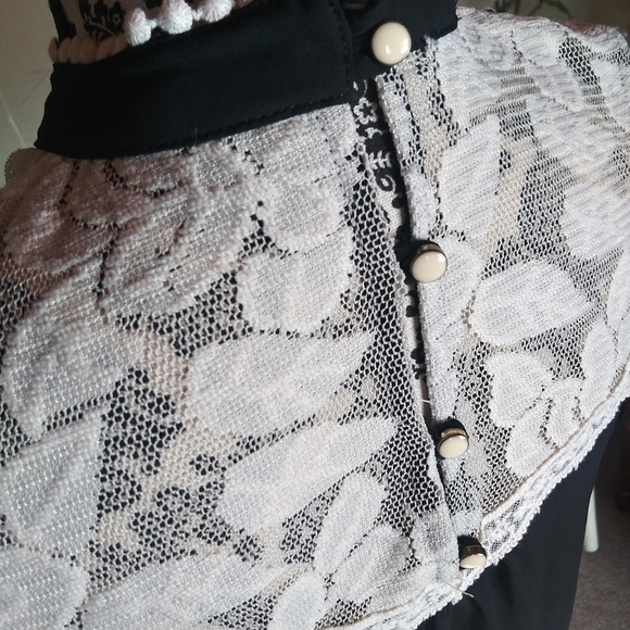 Monteau Medium Black Top - Picture 3 of 7